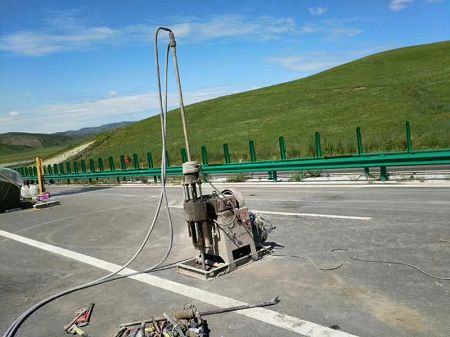 育才镇公路地基基础注浆加固